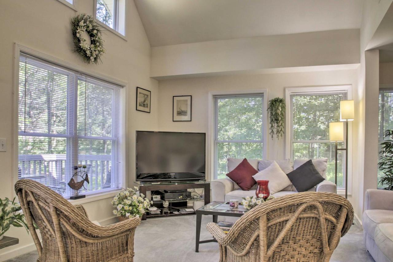 Spacious Home With Deck, Grill And Delaware River View 칼리쿤 외부 사진