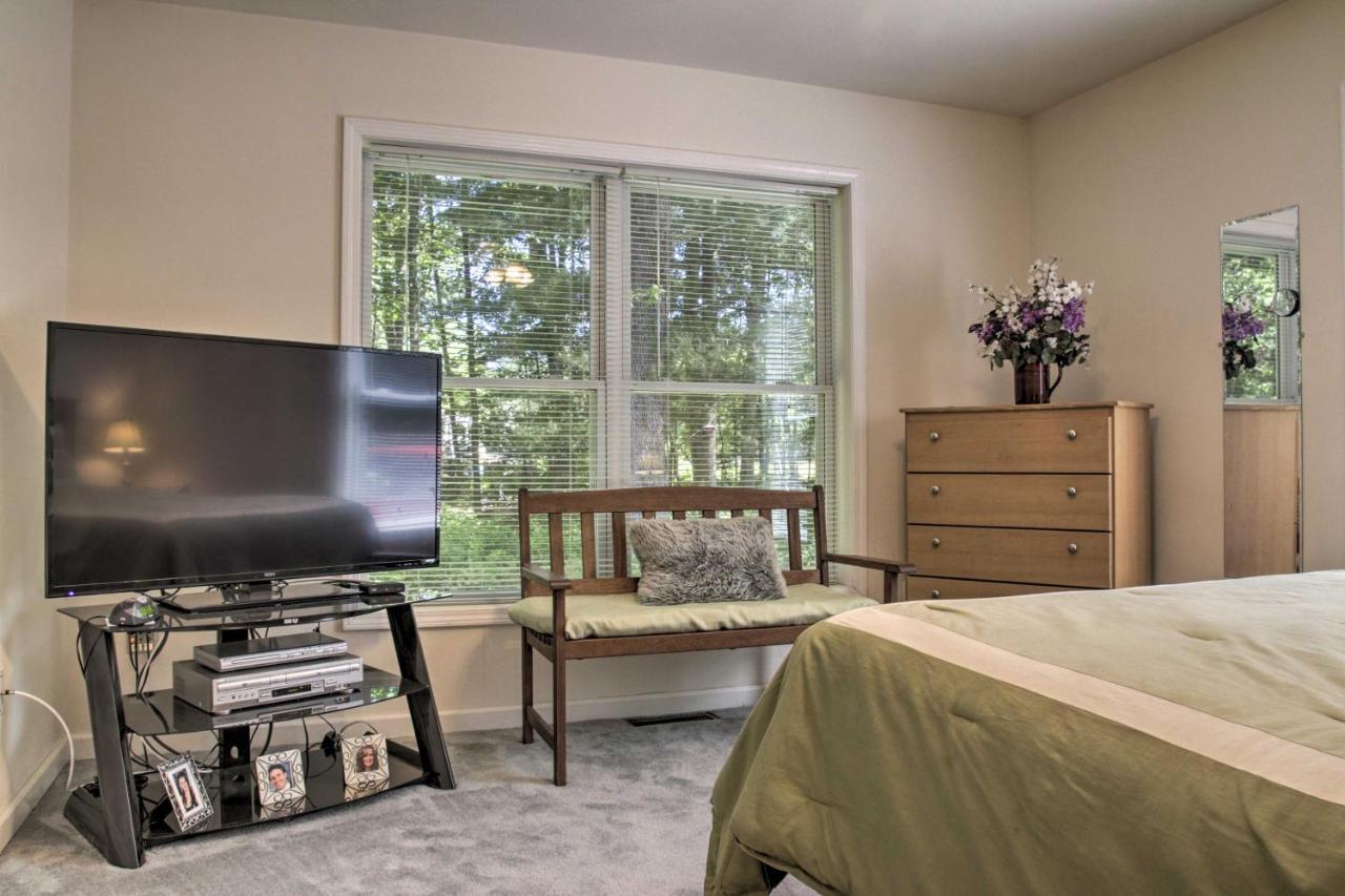 Spacious Home With Deck, Grill And Delaware River View 칼리쿤 외부 사진
