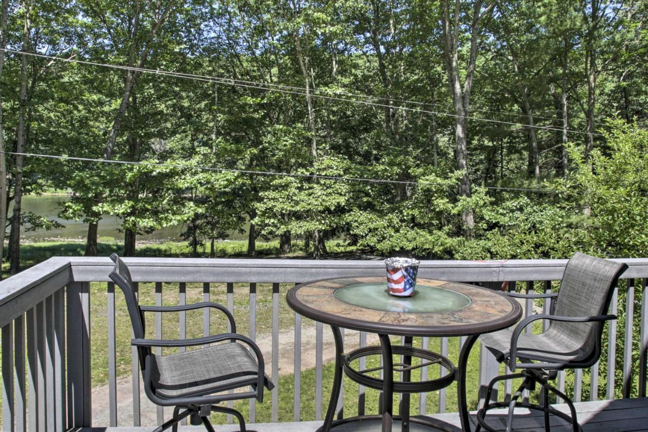 Spacious Home With Deck, Grill And Delaware River View 칼리쿤 외부 사진